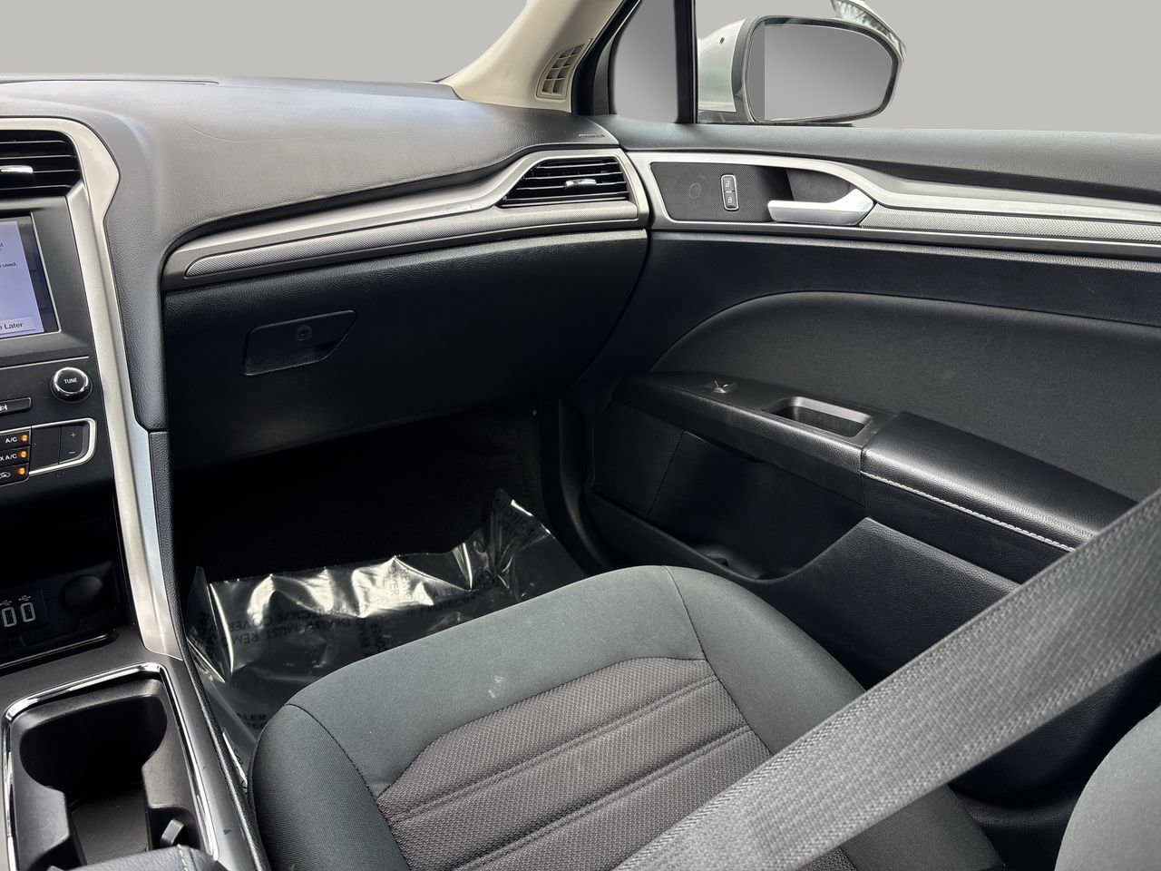 2019 Ford Fusion Hybrid SE photo 15