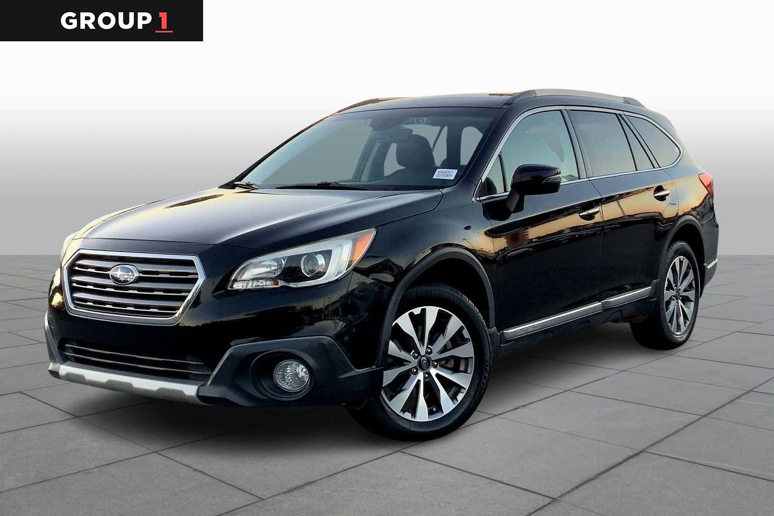 2017 Subaru Outback Touring's photo