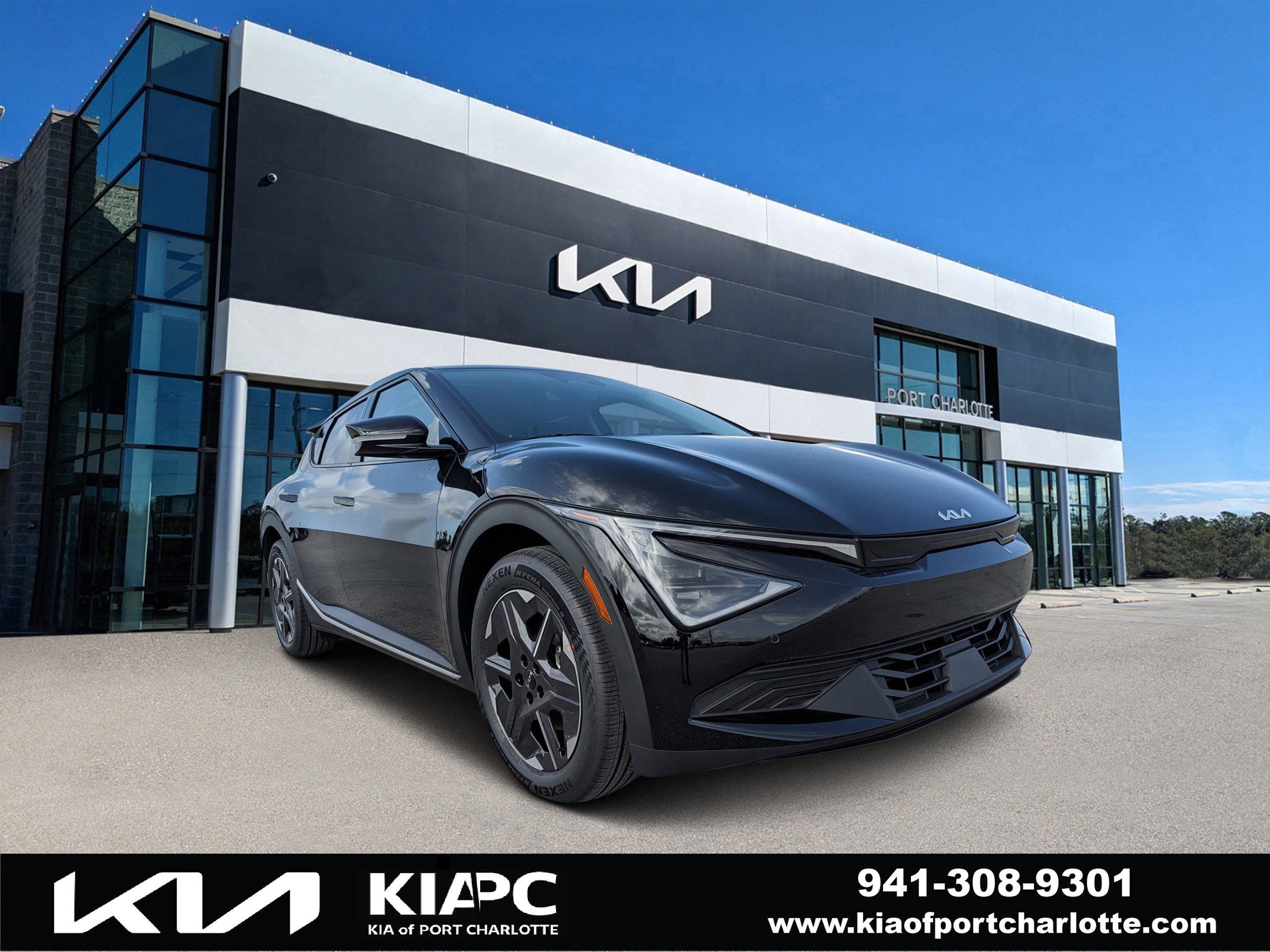 2025 Kia EV6 Light L/R's photo