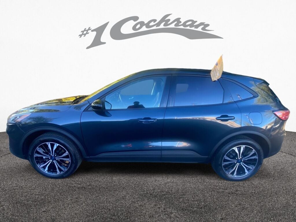 2022 Ford Escape SEL photo 4