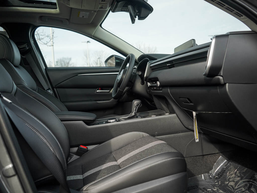 2025 Mazda CX-50 2.5 S Premium photo 4