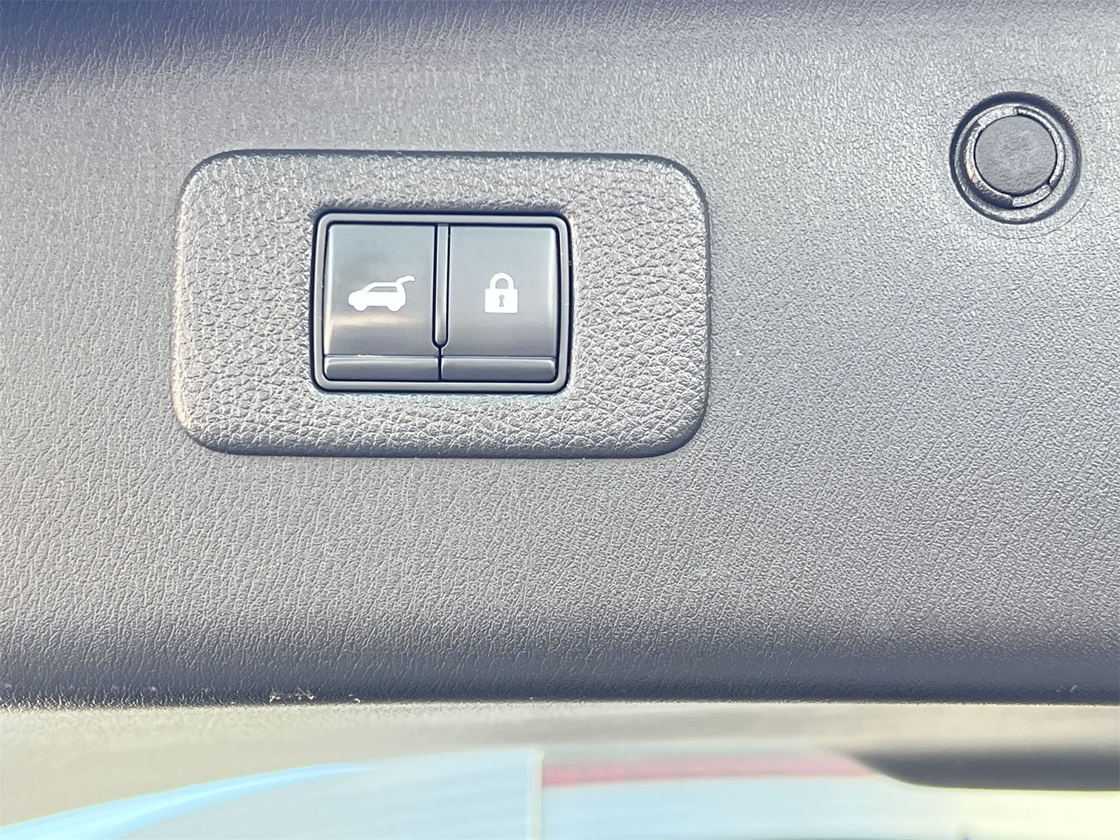 2021 Nissan Armada SL photo 28