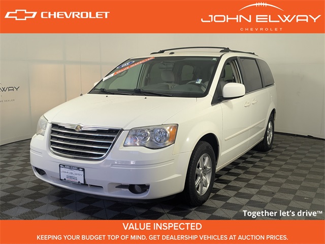 2008 Chrysler Town & Country Base's photo