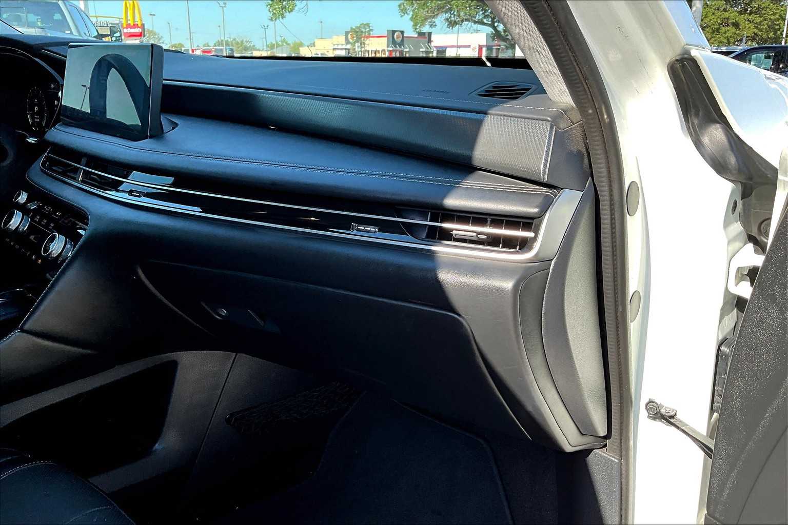 2022 Infiniti QX60 Luxe photo 16