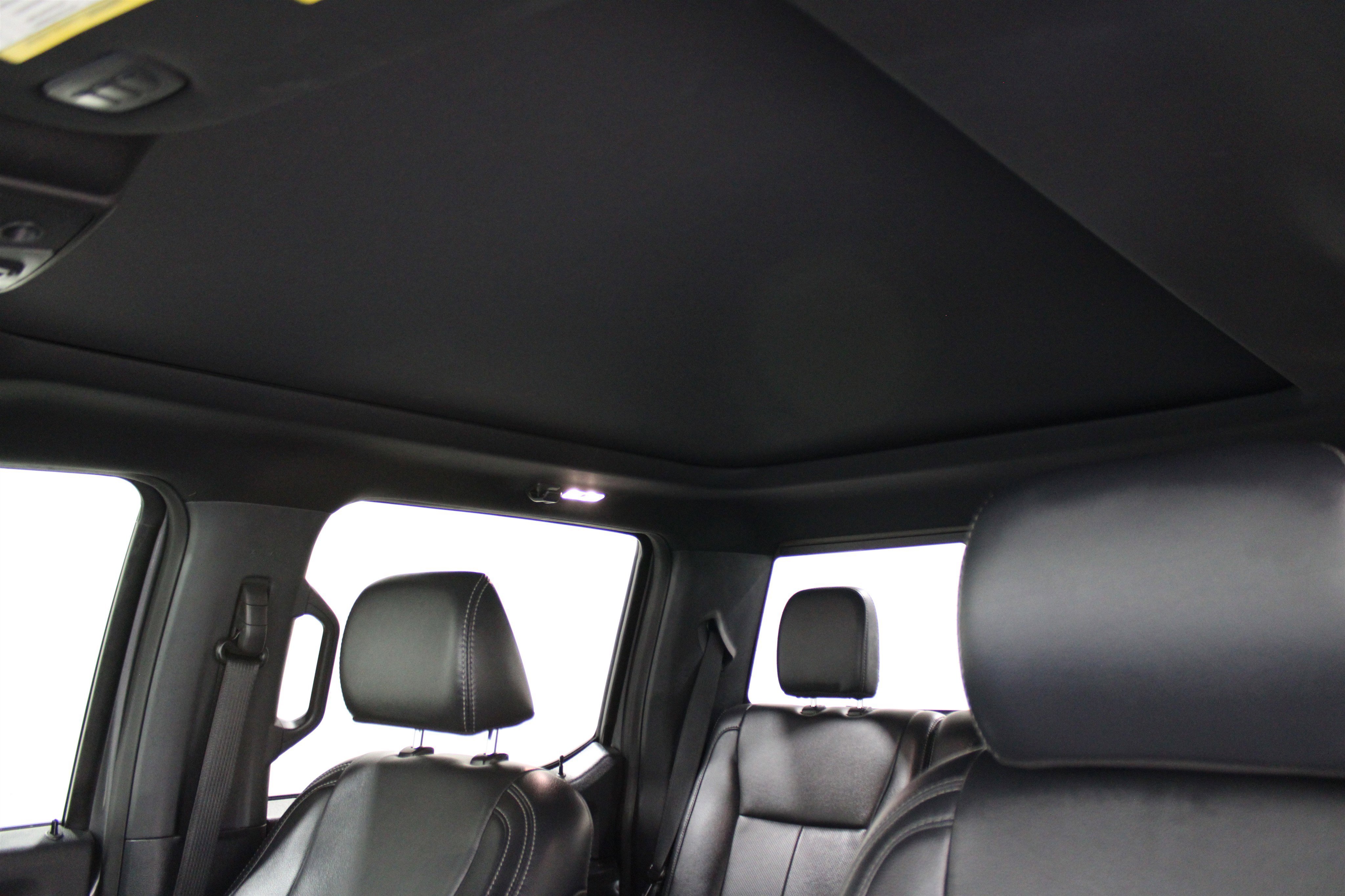 2022 Ford F-250 Lariat photo 18