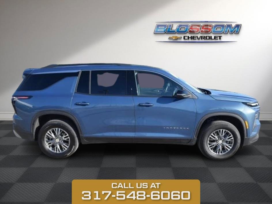 2025 Chevrolet Traverse photo 6