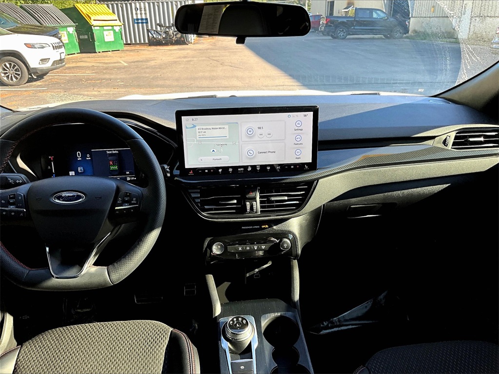 2024 Ford Escape ST-Line Select photo 18