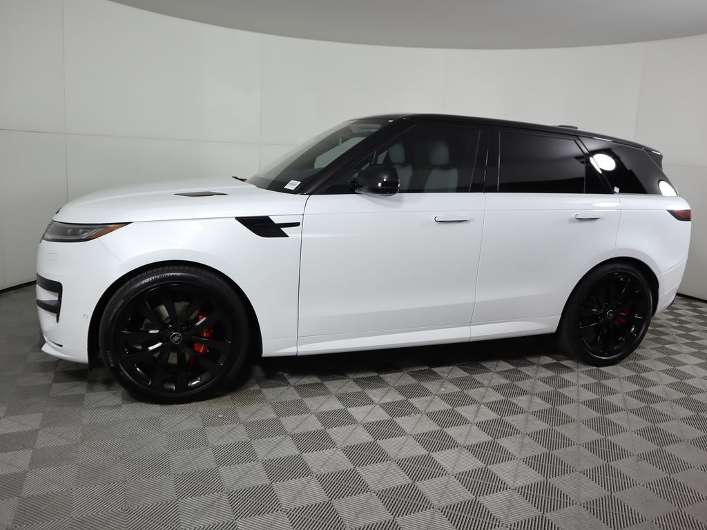 2025 Land Rover Range Rover Sport SE photo 8