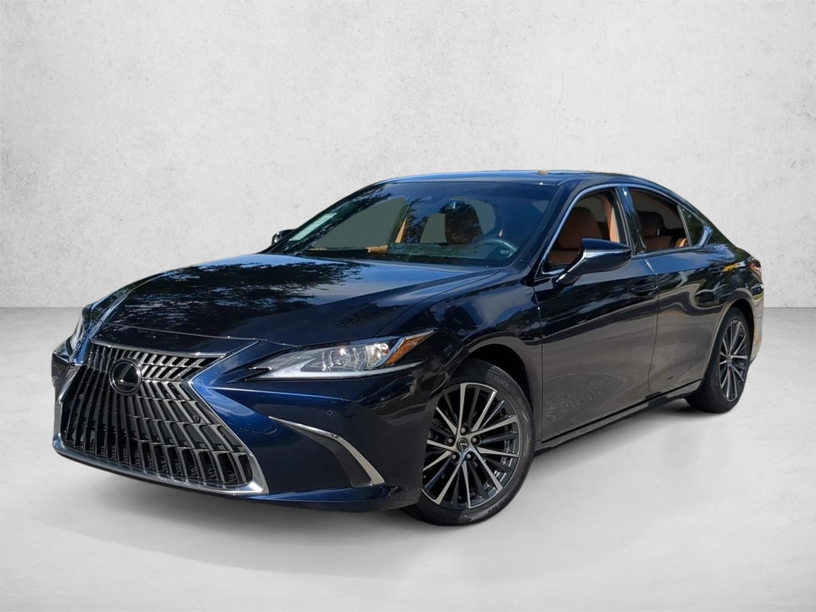 2024 Lexus ES 350's photo