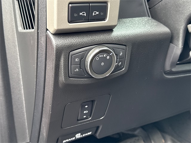 2021 Ford F-350 photo 13