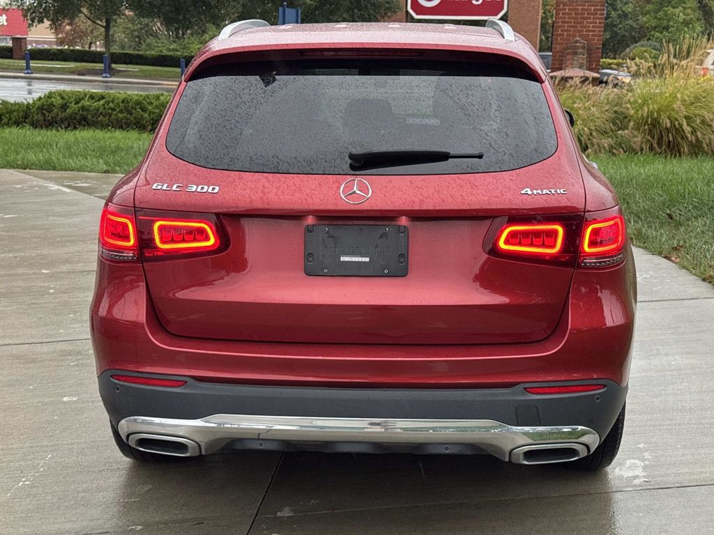 2022 Mercedes Benz GLC 300 4MATIC photo 4