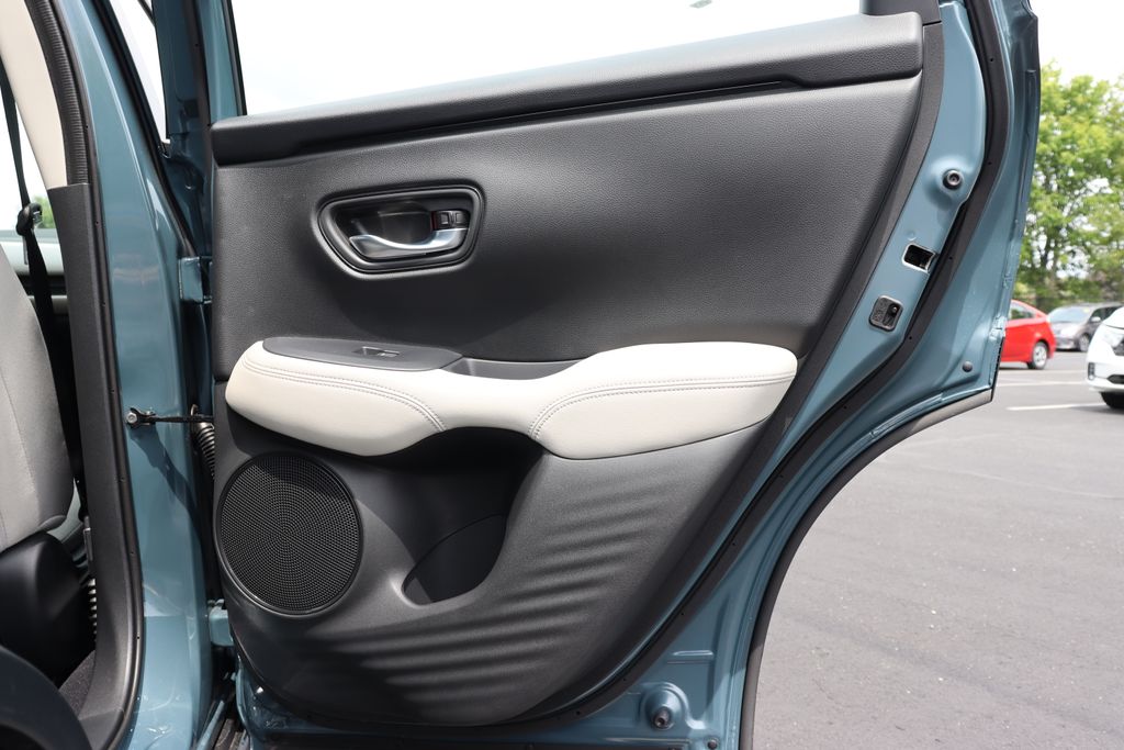2025 Honda HR-V LX photo 14