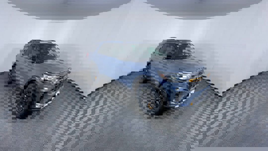 2026 Ford Explorer photo 2