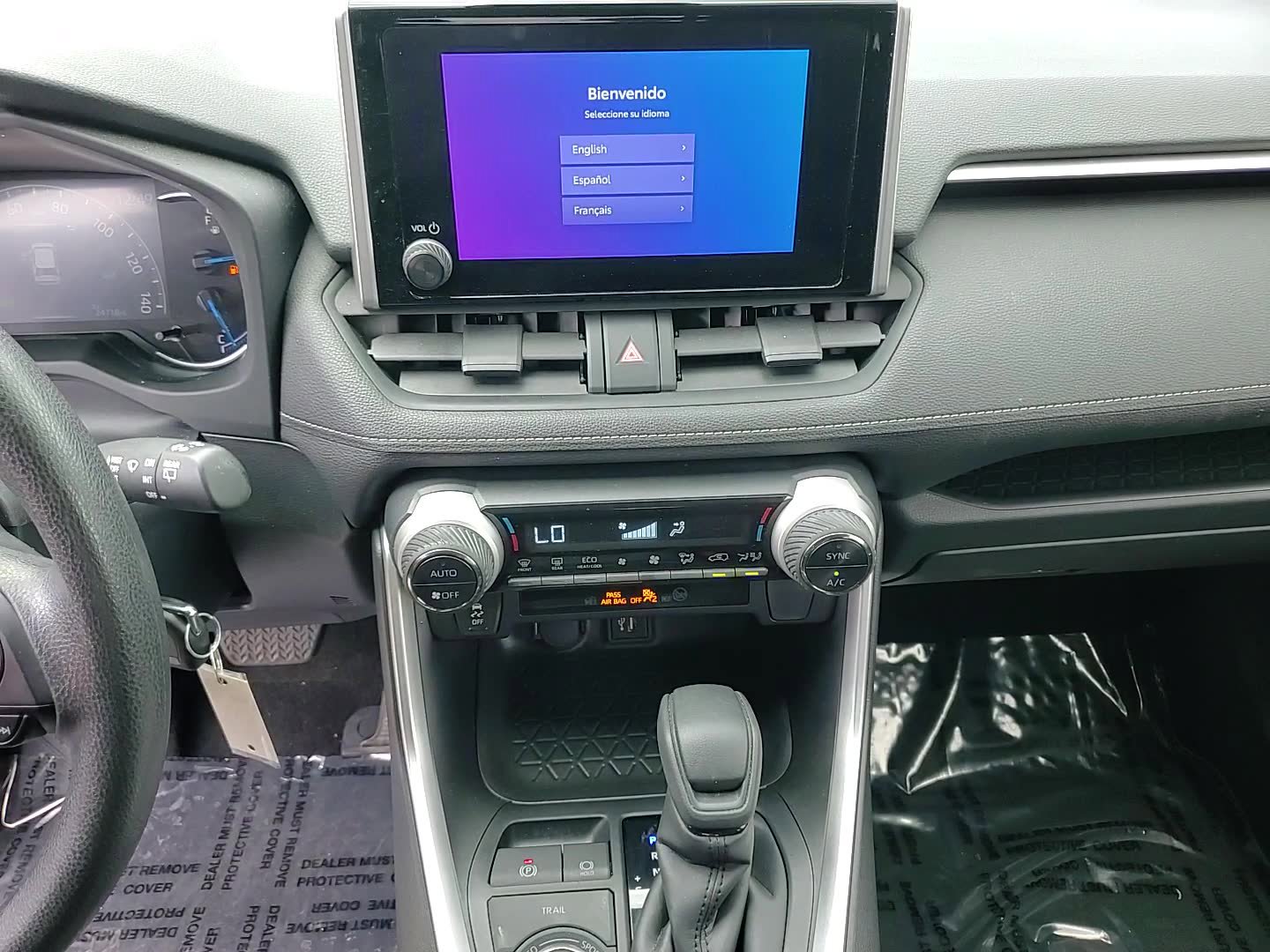 2023 Toyota RAV4 LE photo 17