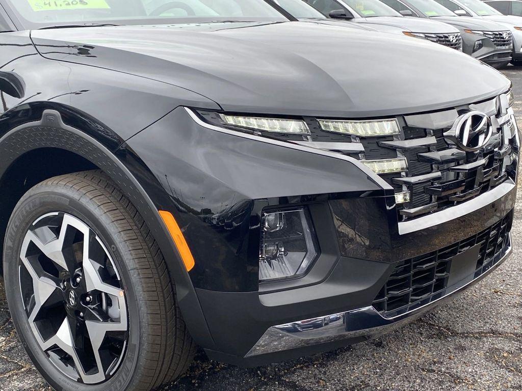 2024 Hyundai Santa Cruz Limited photo 2