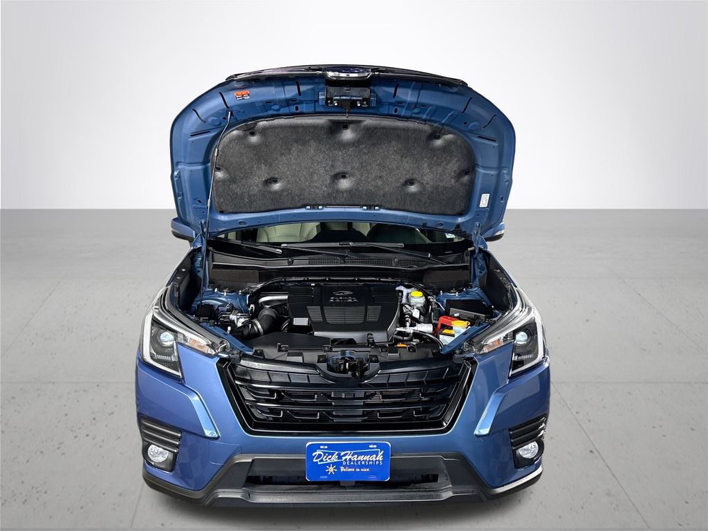2022 Subaru Forester Limited photo 22
