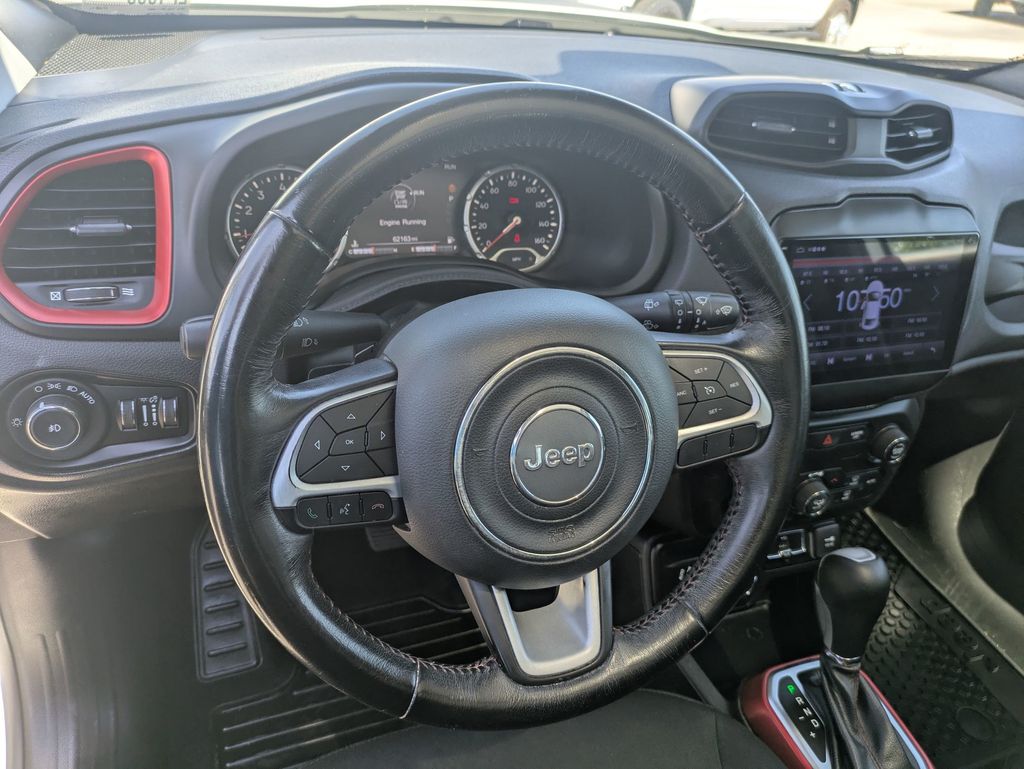2018 Jeep Renegade Trailhawk photo 11