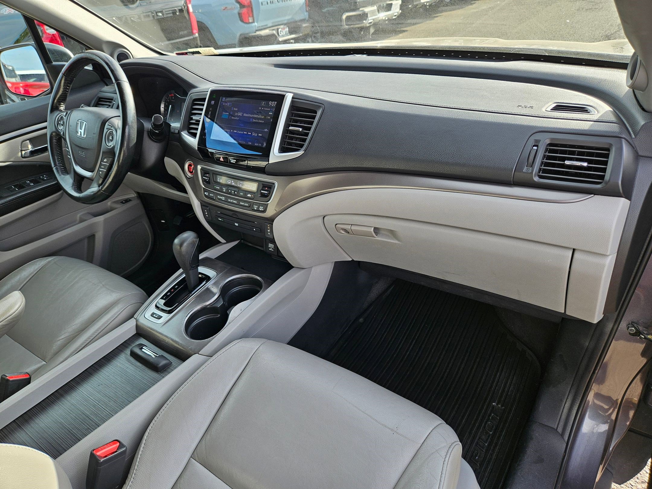 2016 Honda Pilot EX-L photo 30