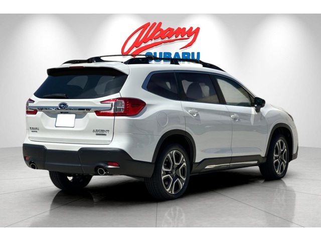 2025 Subaru Ascent Limited photo 4