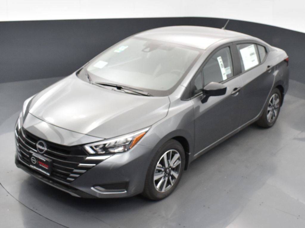 2025 Nissan Versa 1.6 S photo 38