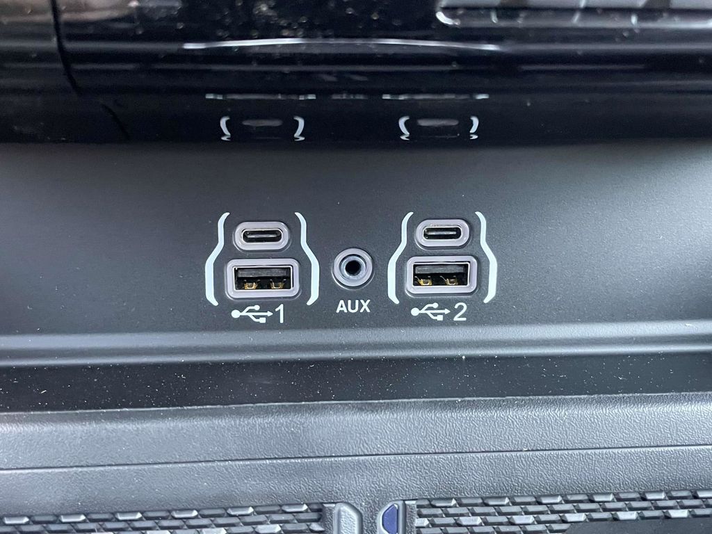 2025 Ram 2500 Laramie photo 32