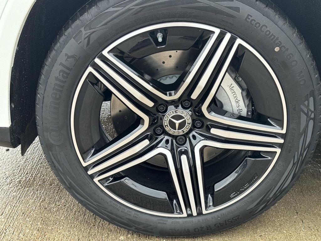 2026 Mercedes Benz GLC 350e 4MATIC photo 9