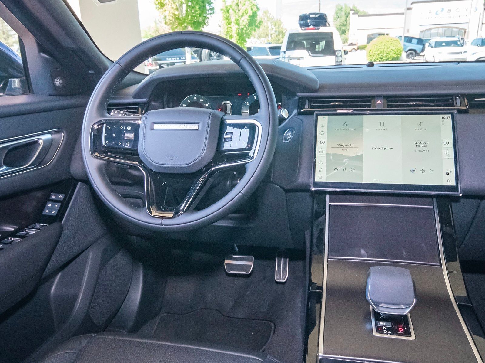 2026 Land Rover Range Rover Velar SE photo 36