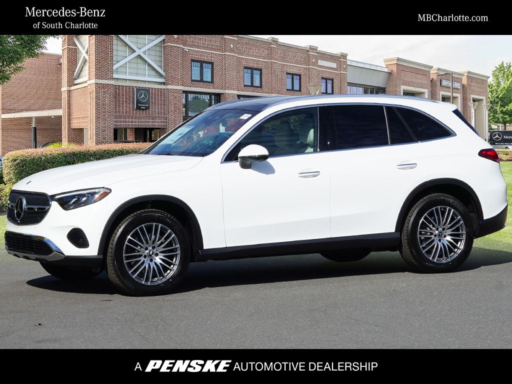 2026 Mercedes-Benz GLC Base's photo