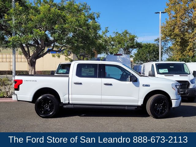 2025 Ford F-150 Lightning XLT photo 7