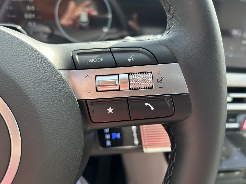 2025 Hyundai Tucson Hybrid Limited photo 15