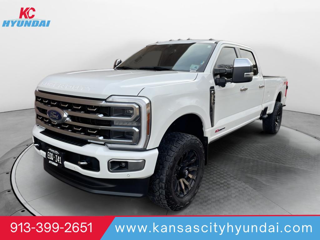 2024 Ford F-350 Super Duty Platinum's photo