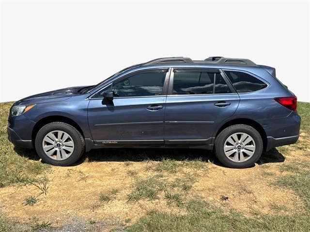 2017 Subaru Outback 2.5i Premium photo 2