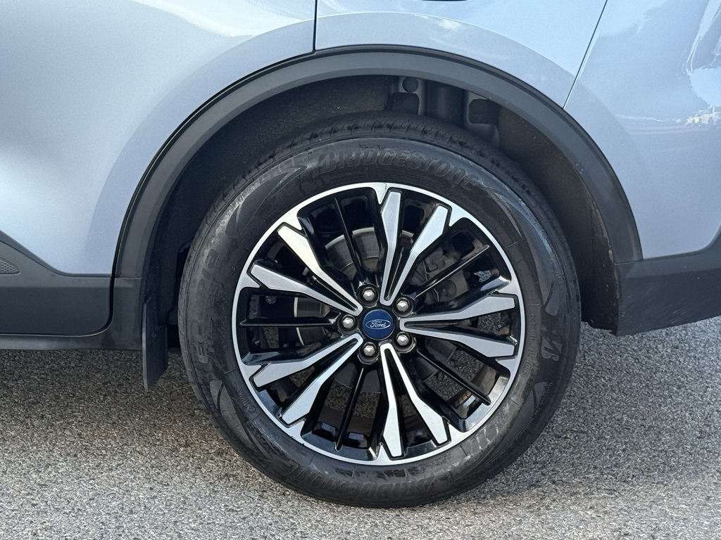 2022 Ford Escape SE photo 11