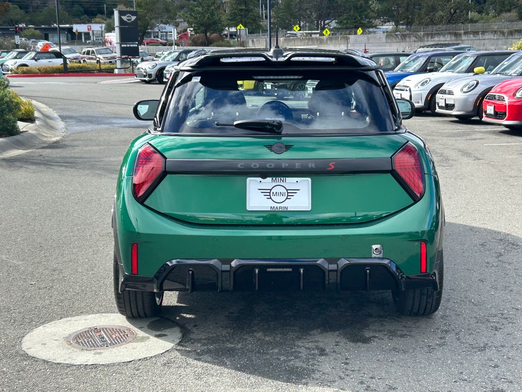 2026 Mini Cooper Hardtop S 2 Door Iconic photo 3