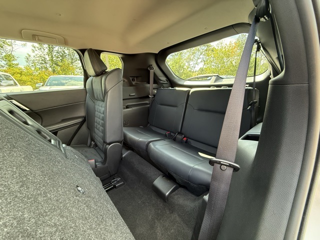 2024 Mitsubishi Outlander SE photo 11