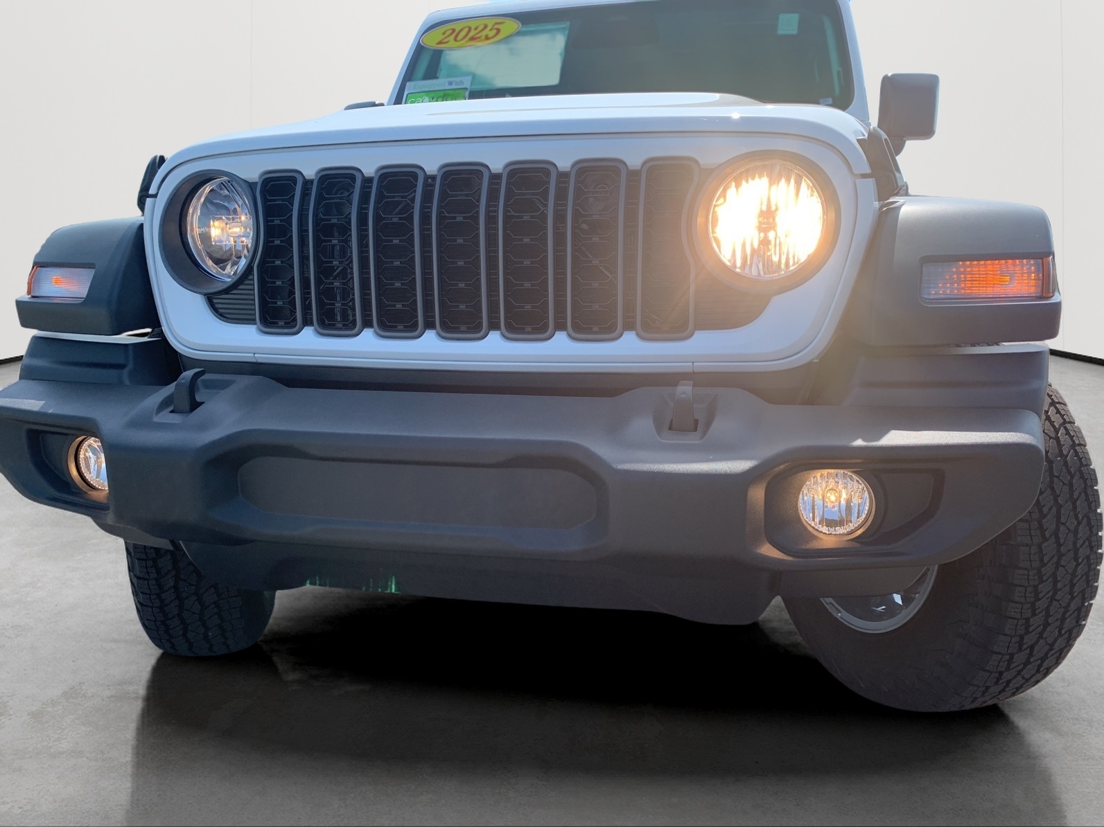 2025 Jeep Wrangler Sport S photo 9