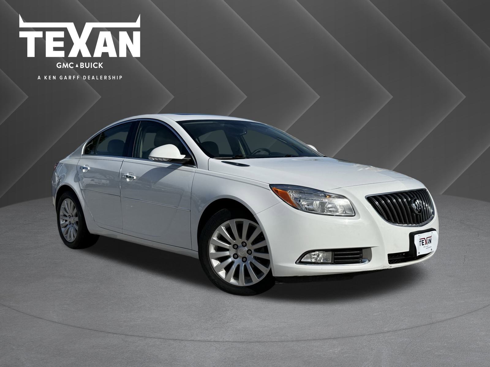 2012 Buick Regal Premium 1's photo