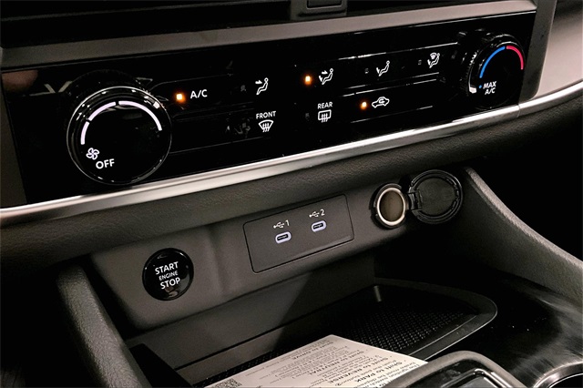 2025 Nissan Rogue S photo 24