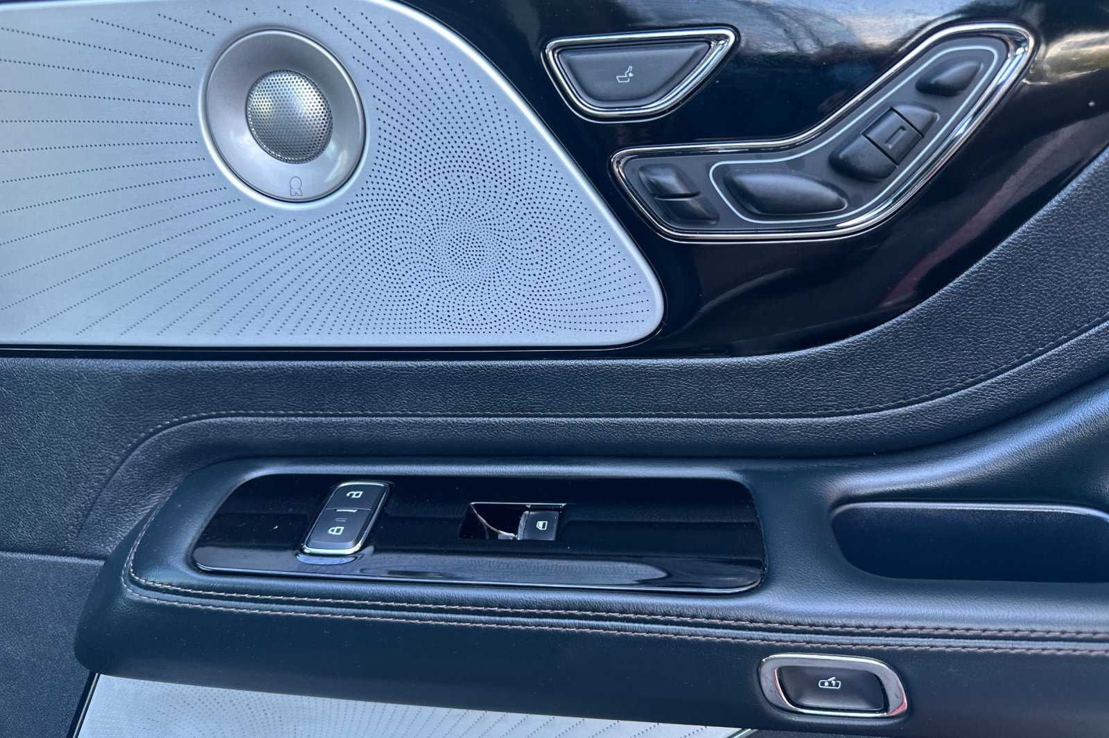 2025 Lincoln Aviator Reserve photo 19