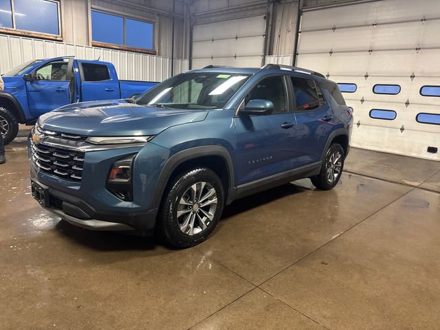 2025 Chevrolet Equinox LT's photo