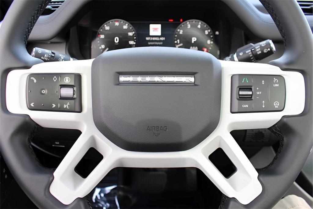2025 Land Rover Defender 110 S photo 19