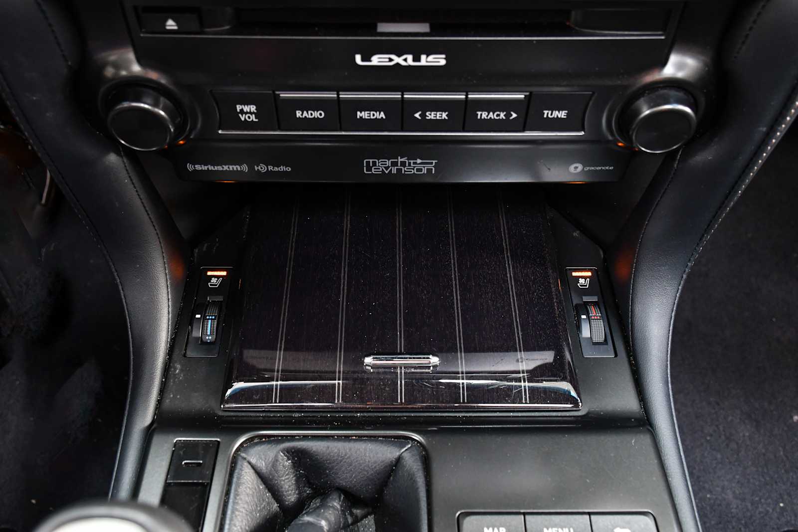 Certified Used 2023 Atomic Silver Lexus 460 Premium image 25