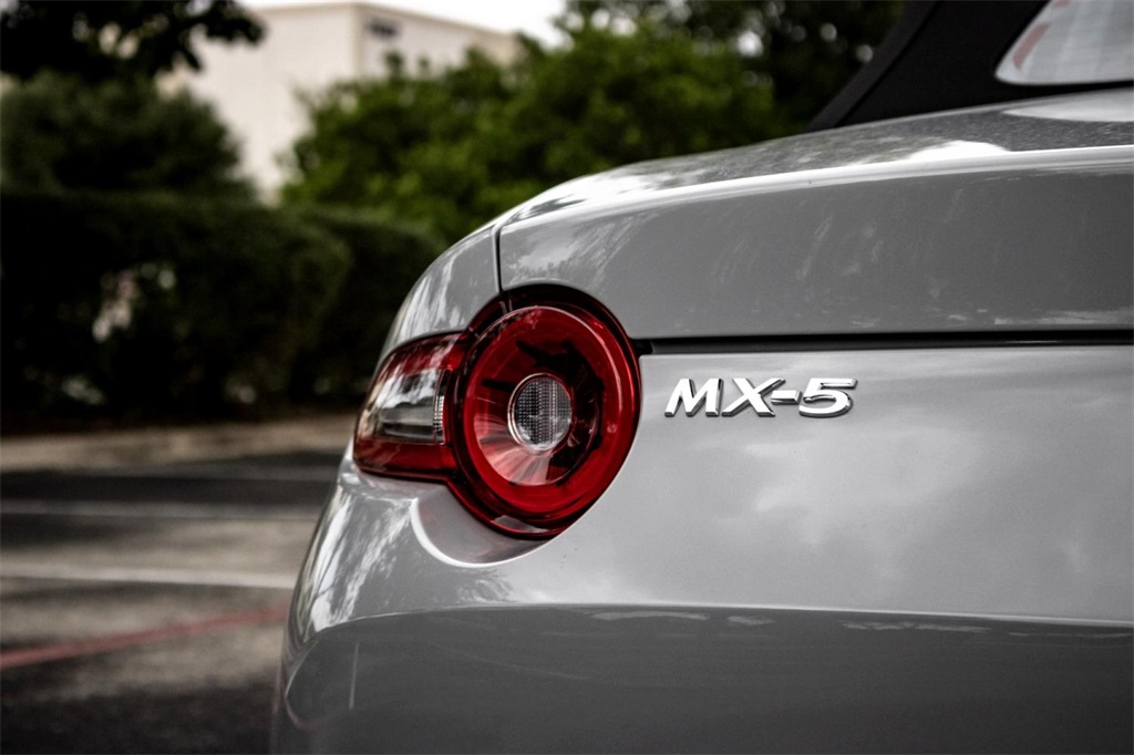 2025 Mazda MX-5 Miata Miata Grand Touring photo 6