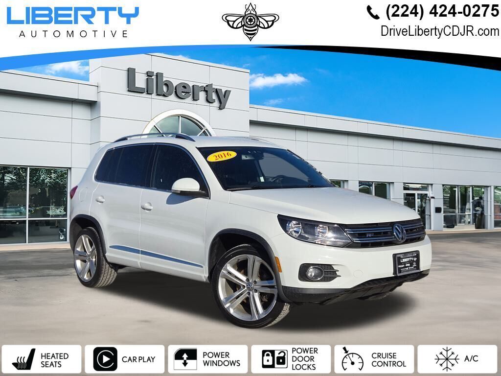 2016 Volkswagen Tiguan R-Line's photo