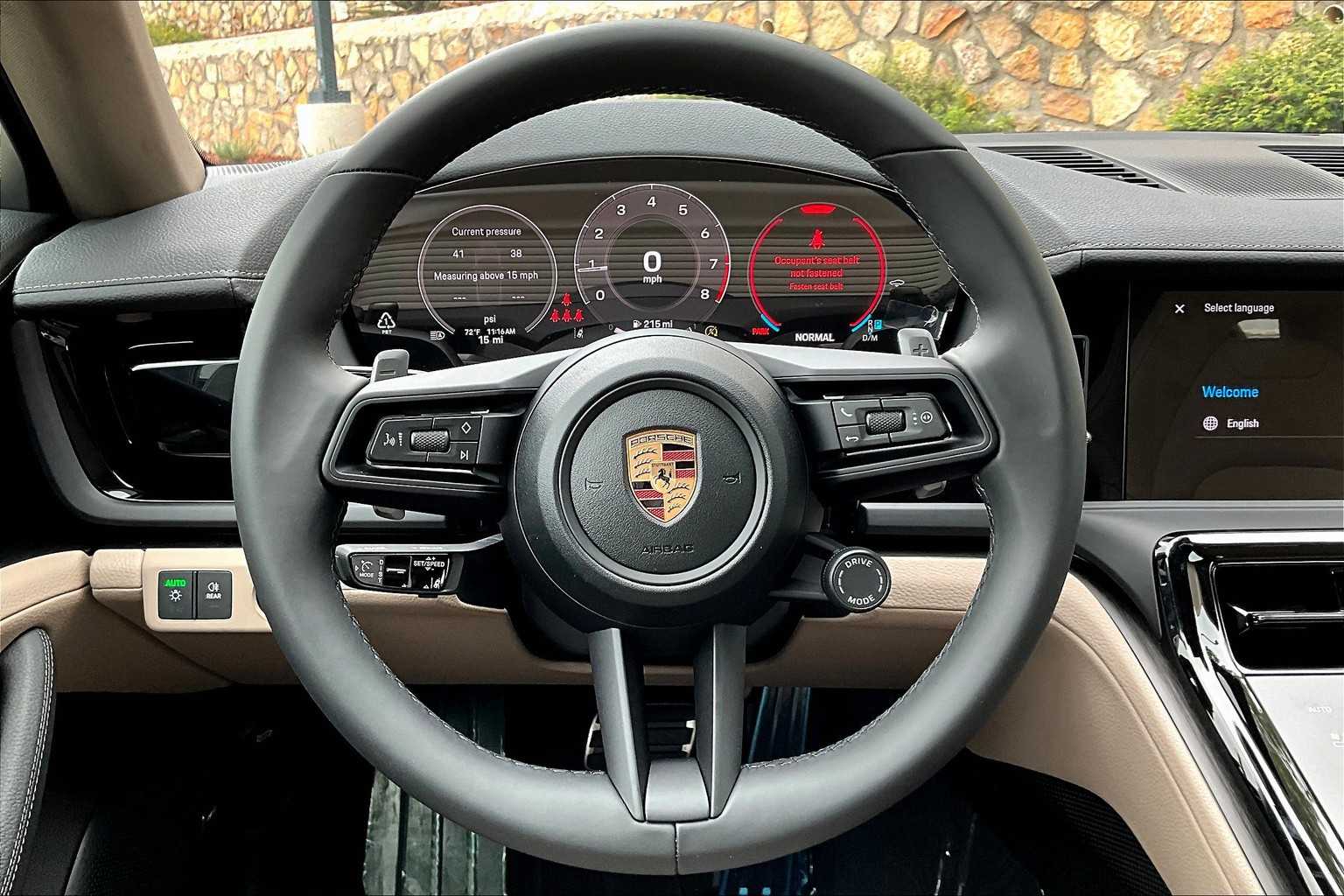 2025 Porsche Panamera 4 photo 14