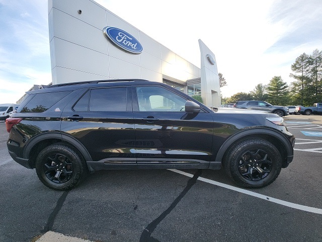 2022 Ford Explorer Timberline photo 2