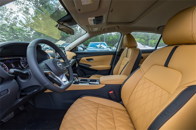 2025 Nissan Sentra SV photo 11