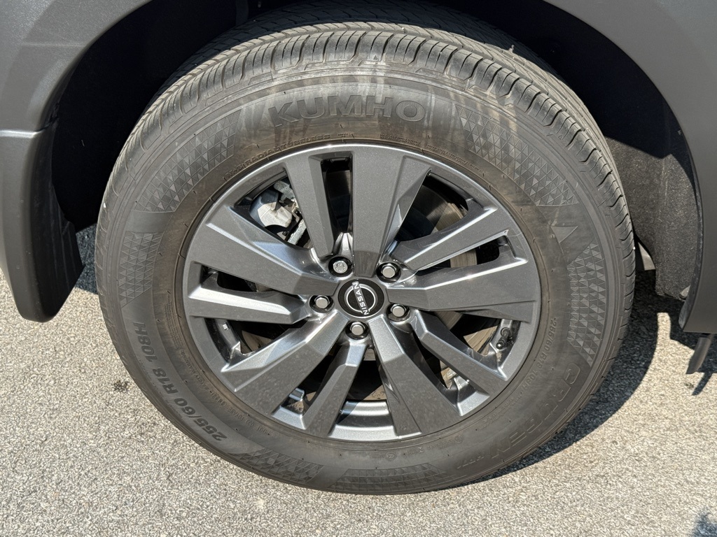 2025 Nissan Pathfinder SV photo 6
