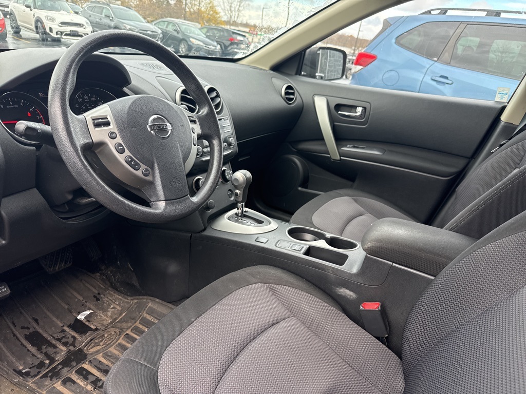 Used 2013 Nissan Rogue SV with VIN JN8AS5MV8DW655998 for sale in Orchard Park, NY