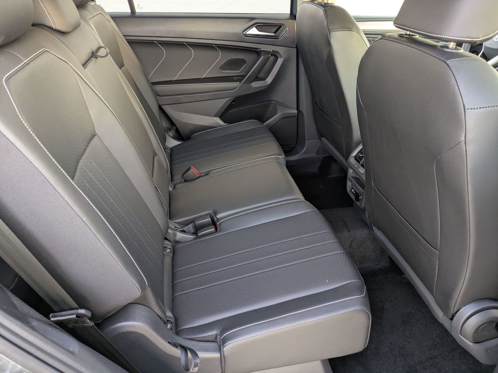 2024 Volkswagen Tiguan SE Wolfsburg Edition photo 23